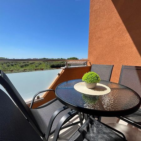 Apartments Contessa Novigrad Istria Exterior foto