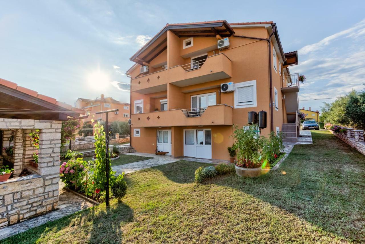 Apartments Contessa Novigrad Istria Exterior foto